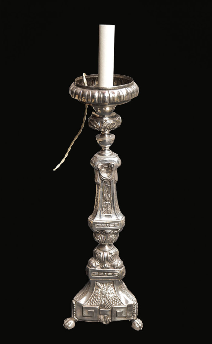 Paire de candélabres XVIIIème